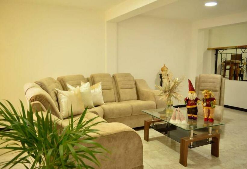 Bed and Breakfast Hostal Sol Naciente