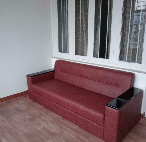 Bed and Breakfast Southern Lodge, Kohima, Nagaland