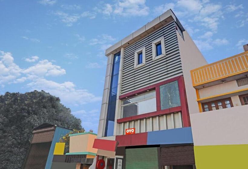 בית מלון כפרי New Geetanjali