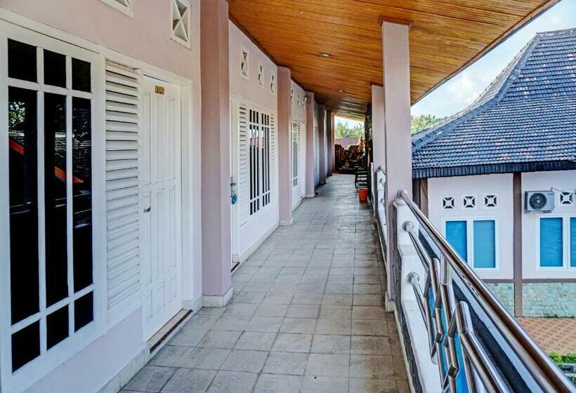 Capital O 92187 Hotel Sekar Sunja