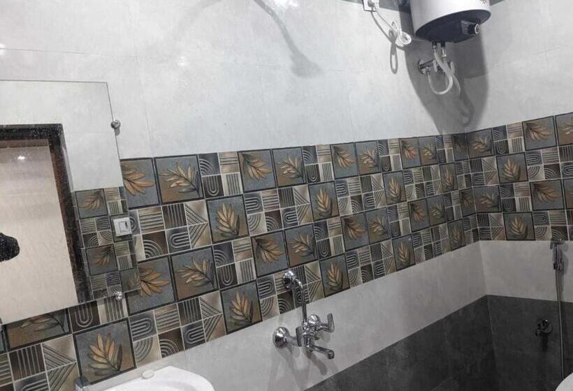 فندق O Maharoopa Palace