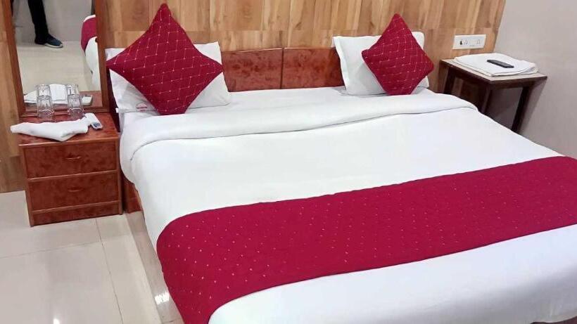 فندق O Maharoopa Palace