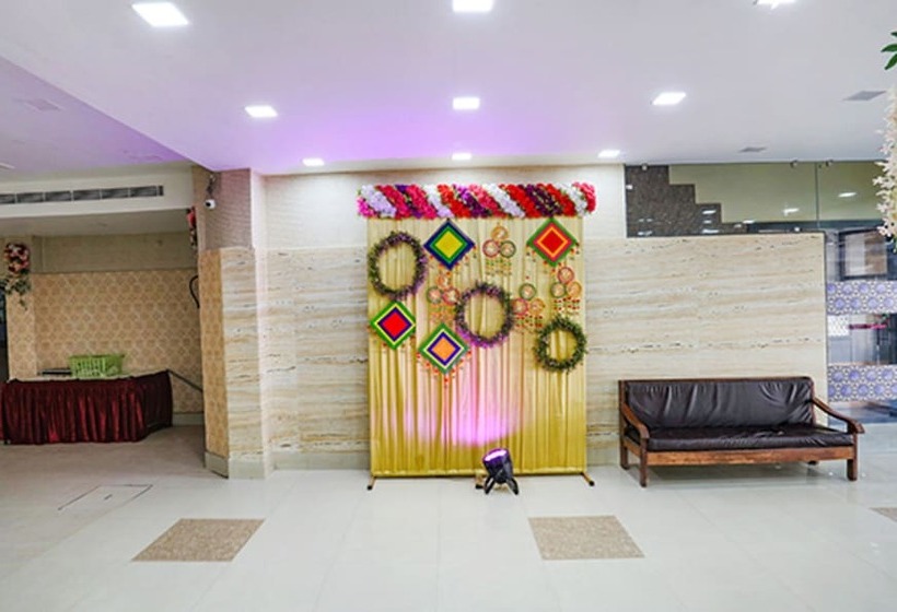 فندق O Maharoopa Palace