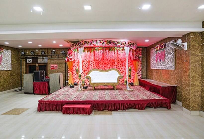 فندق O Maharoopa Palace