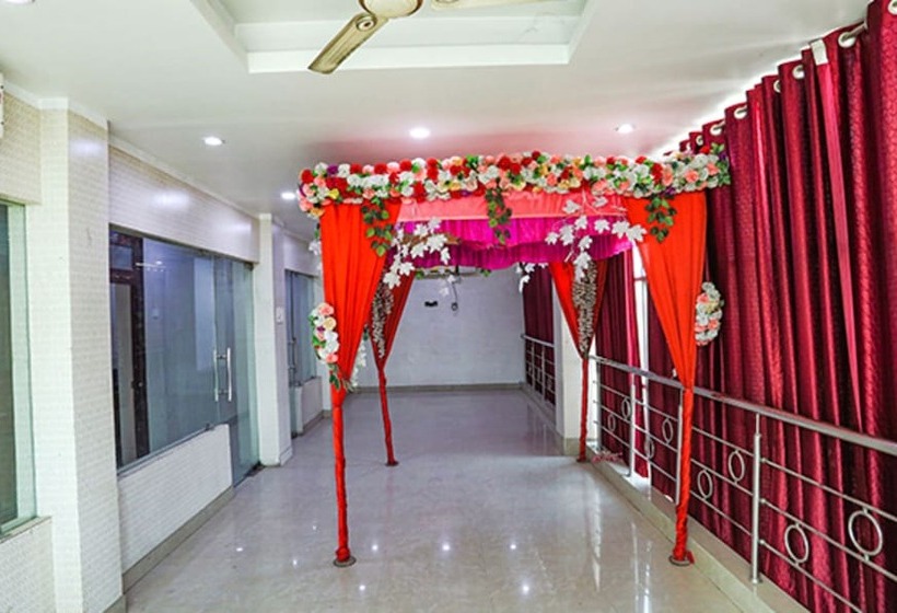 فندق O Maharoopa Palace