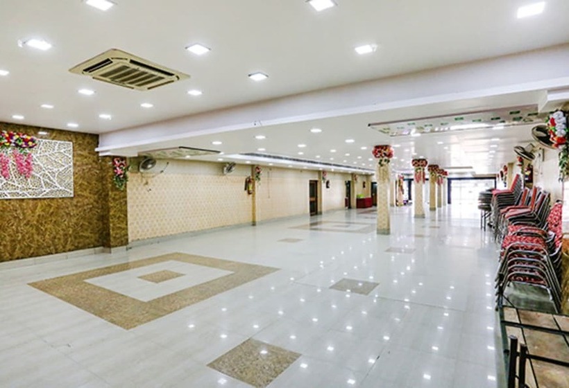 فندق O Maharoopa Palace