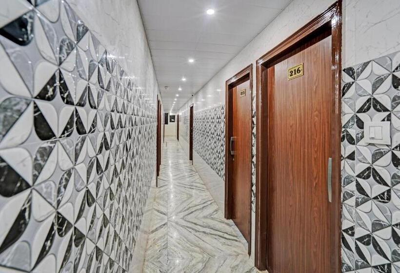 فندق O Maharoopa Palace