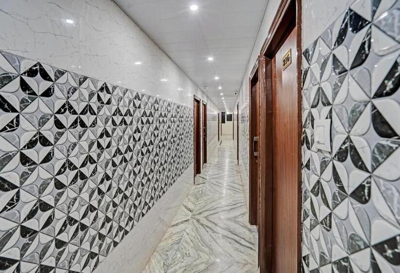 فندق O Maharoopa Palace