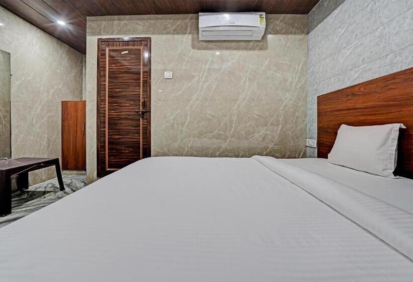 فندق O Maharoopa Palace