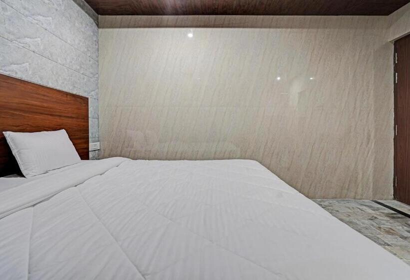 فندق O Maharoopa Palace