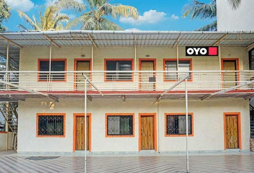 فندق Shovi Beach View Resort