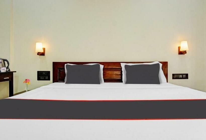 فندق Shovi Beach View Resort