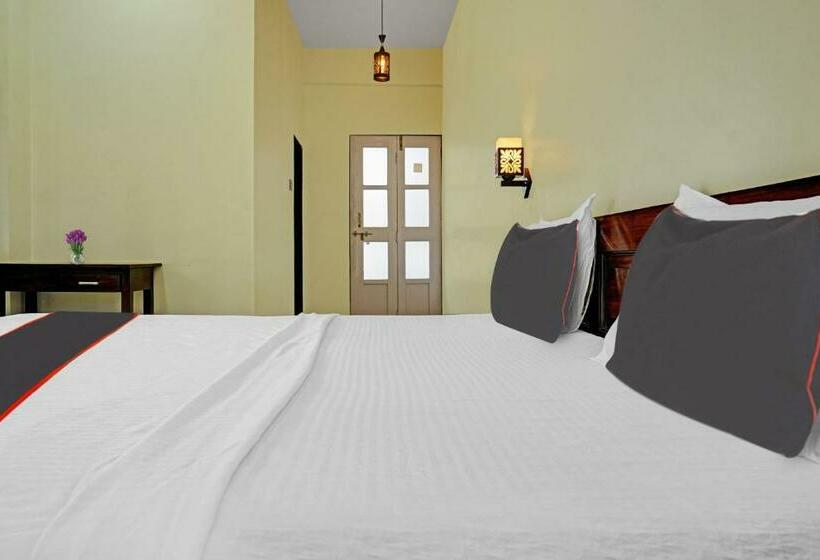 فندق Shovi Beach View Resort