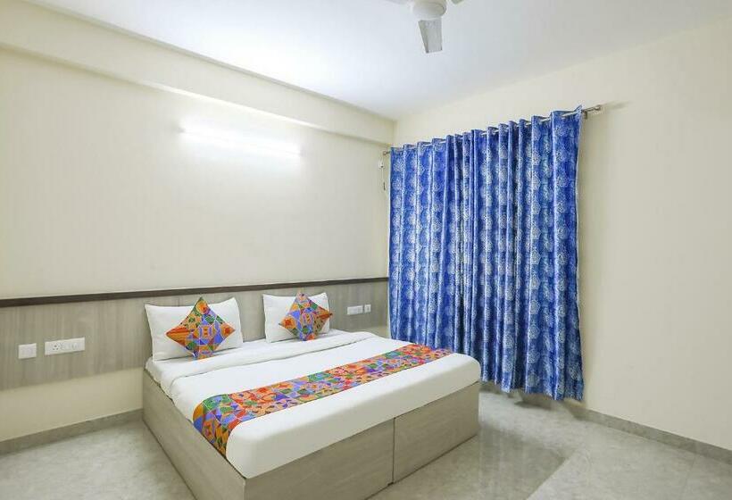 ホテル Fabexpress Mt Comfortable Stays