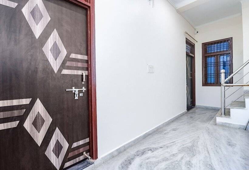 فندق Fabexpress Royal Villas