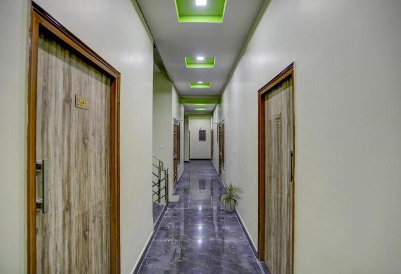 فندق Flagship D S Guest House Near Setelite Bus Stand