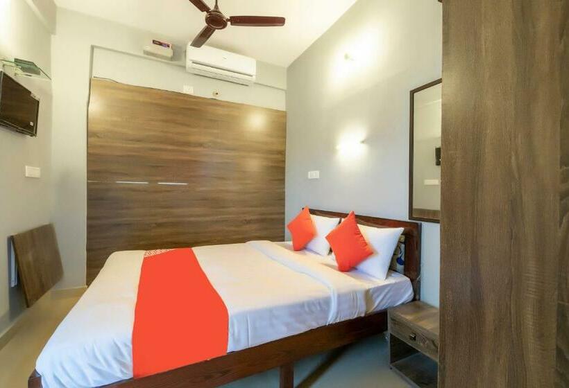 Отель Flagship Gold Inn Grey