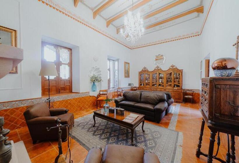 هتل Hacienda La Cieneguita