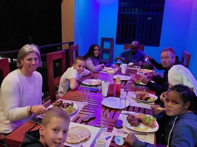 هتل Kiteme Comfort Lodge