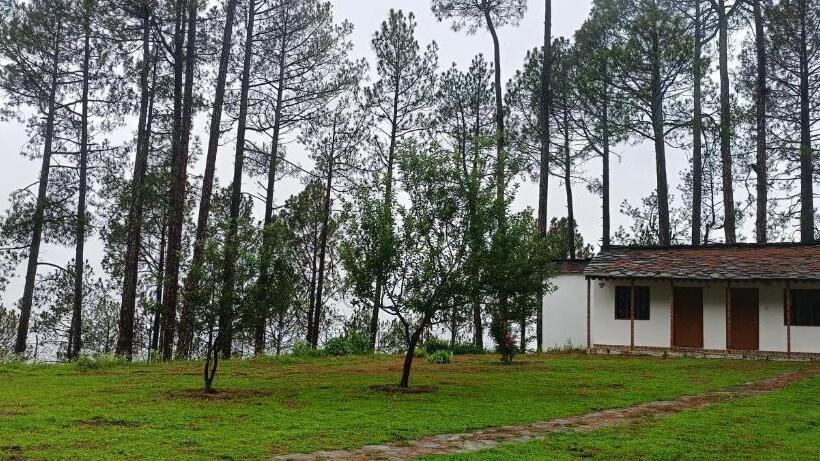 Отель Nitya Village Retreat