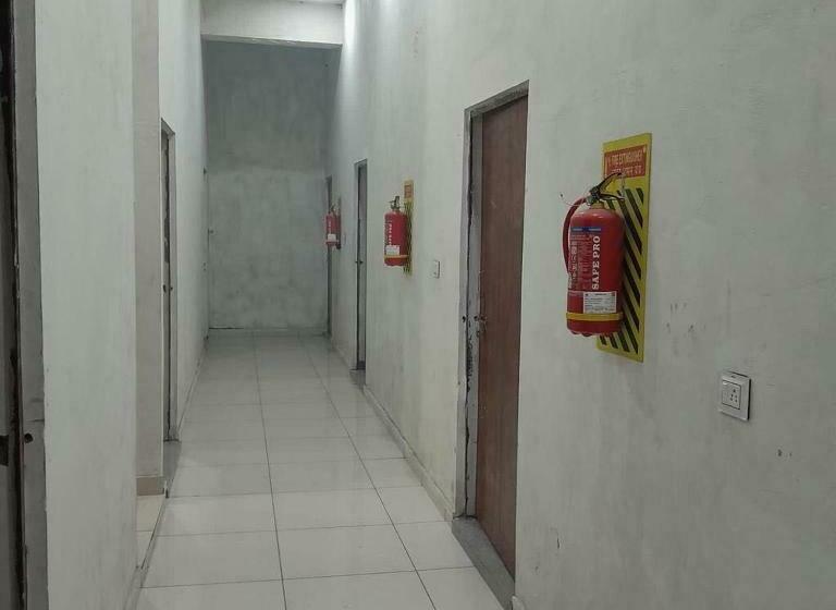 Hotel Oyo 80719a  White Dove