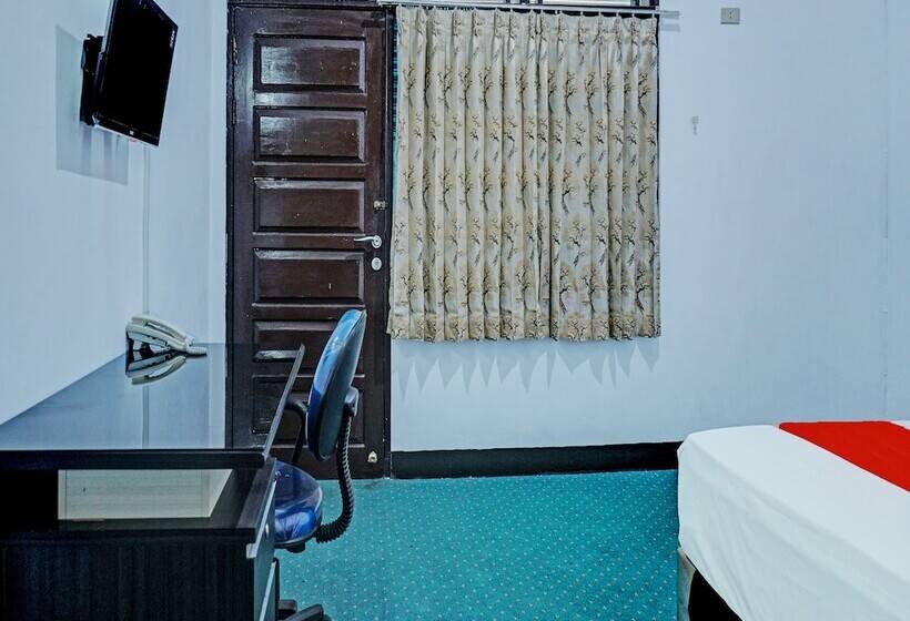 فندق Oyo 92189 Wisma Inayah Syariah