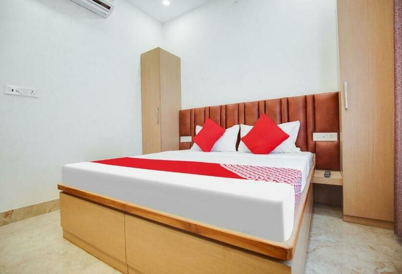 בית מלון כפרי O Dhruva Residency