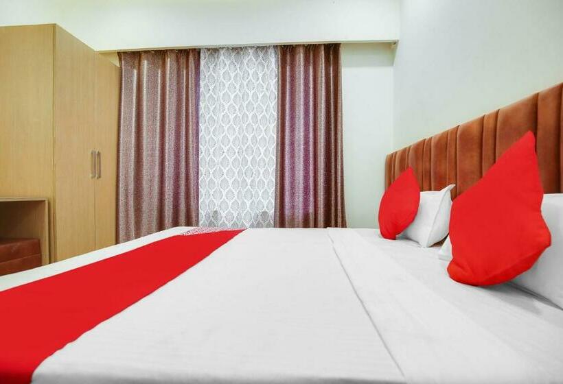 בית מלון כפרי O Dhruva Residency