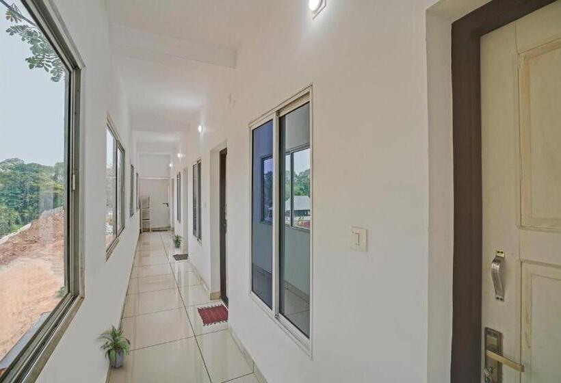 호텔 Oyo Flagship 80820 Hornbill Residency