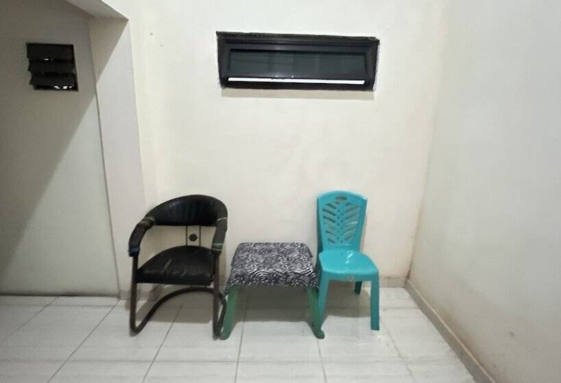 فندق Spot On 92196 Kost Axcel