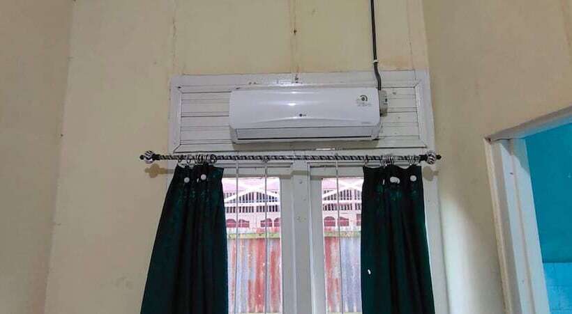 فندق Spot On 92196 Kost Axcel