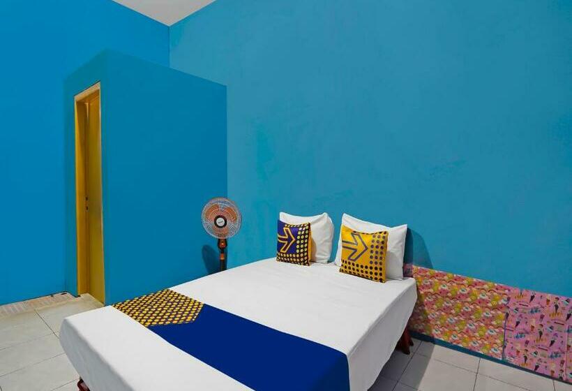 בית מלון כפרי Spot On 92202 Kost Auto Syariah Anggaswangi