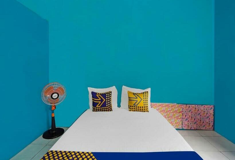 בית מלון כפרי Spot On 92202 Kost Auto Syariah Anggaswangi