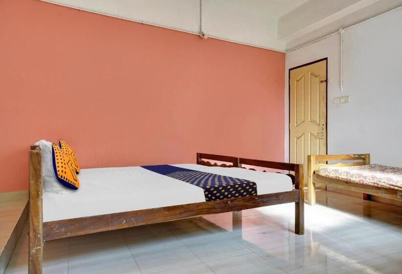 호텔 Spot On Aiwa Residency