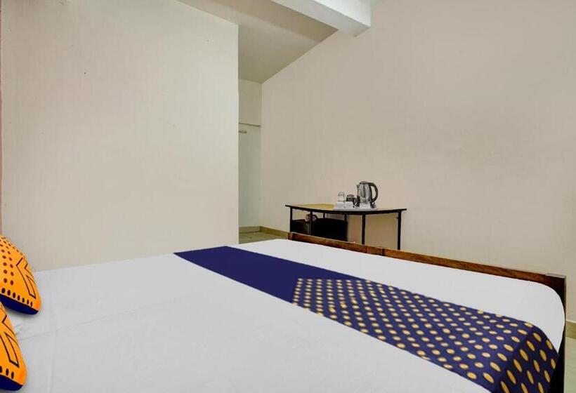 호텔 Spot On Aiwa Residency