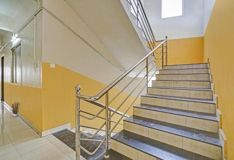 호텔 Spot On Aiwa Residency