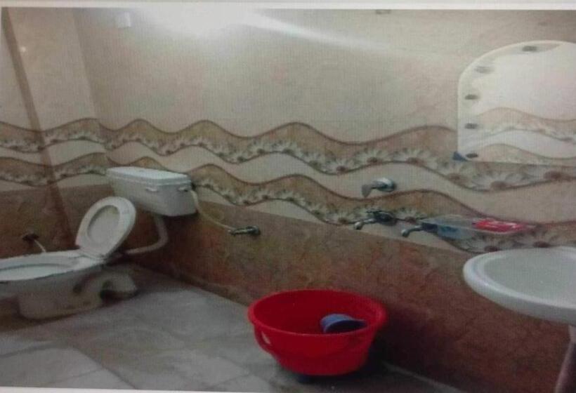 فندق Spot On Moon Light