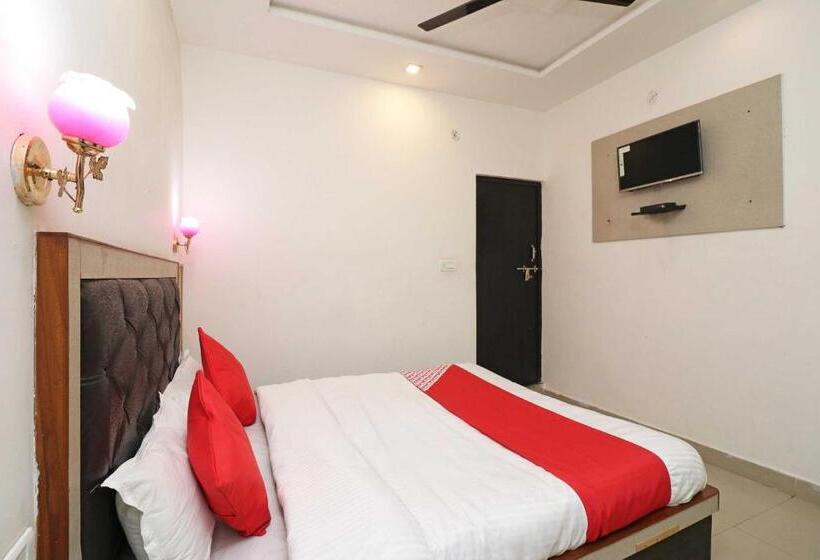 فندق Spot On Moon Light