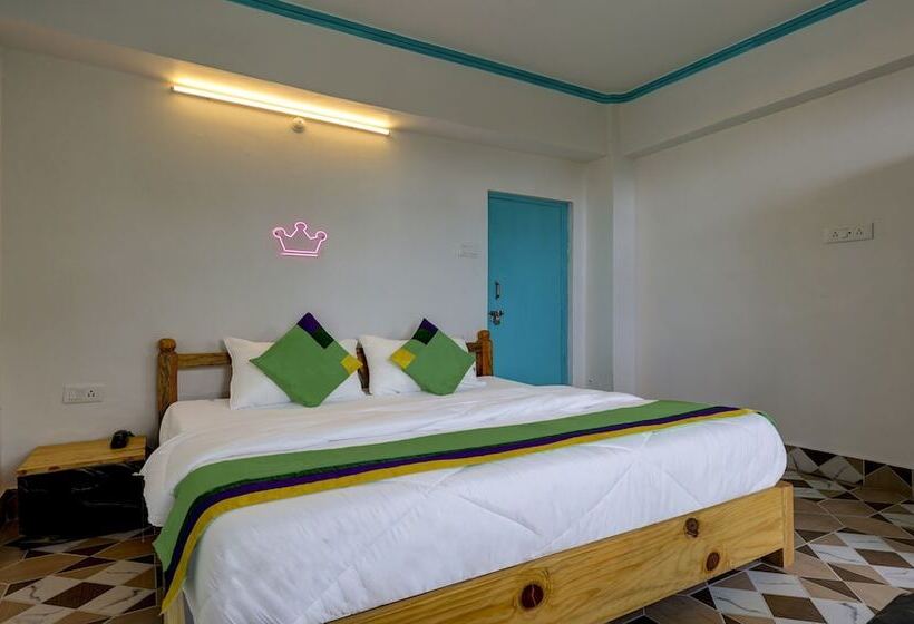 בית מלון כפרי Treebo Trend Kasar Inn With Mountain View