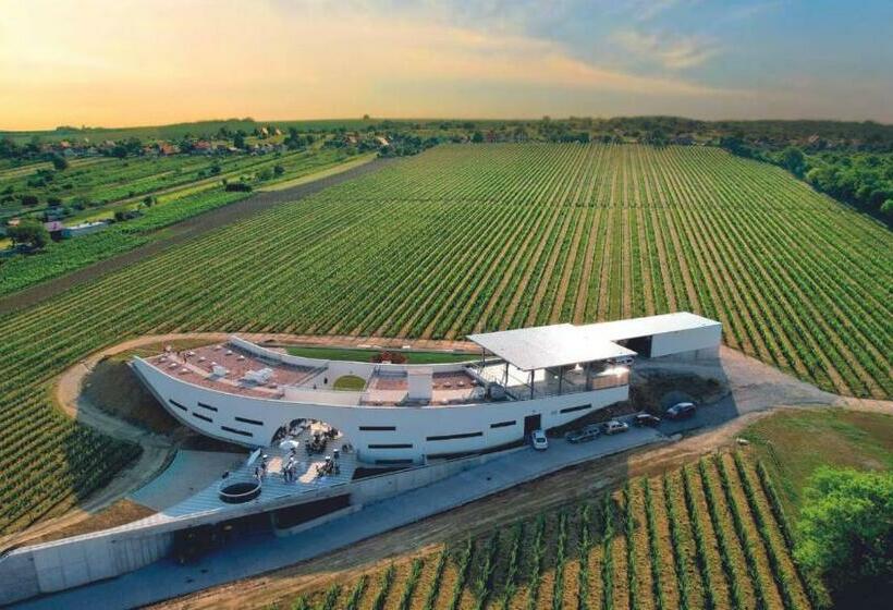 Отель Vinárstvo Predium Vráble