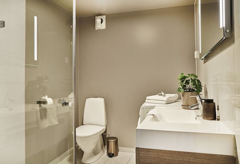 Krüger S Crib By Staysville