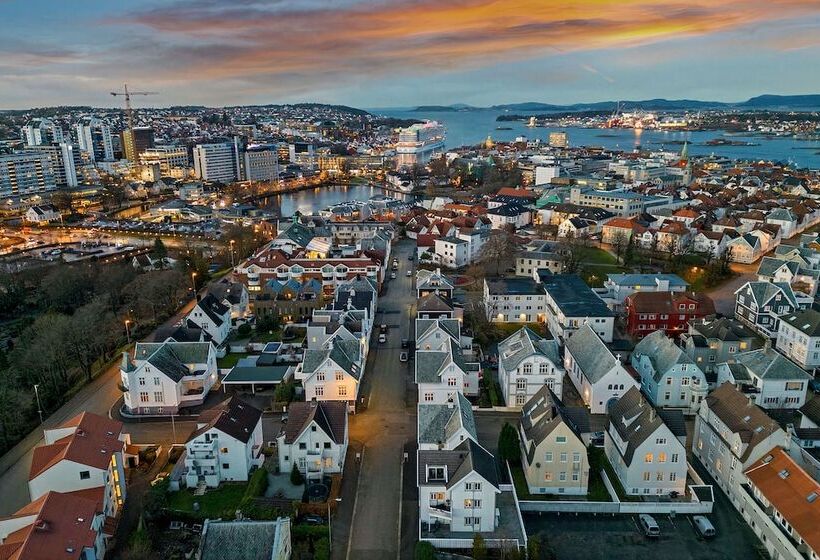 Krüger S Crib By Staysville