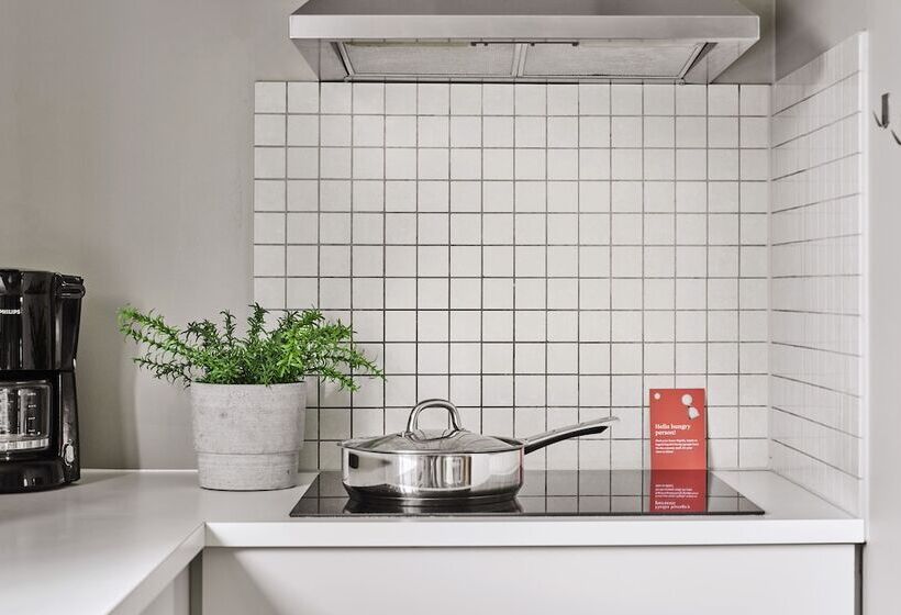 Krüger S Crib By Staysville