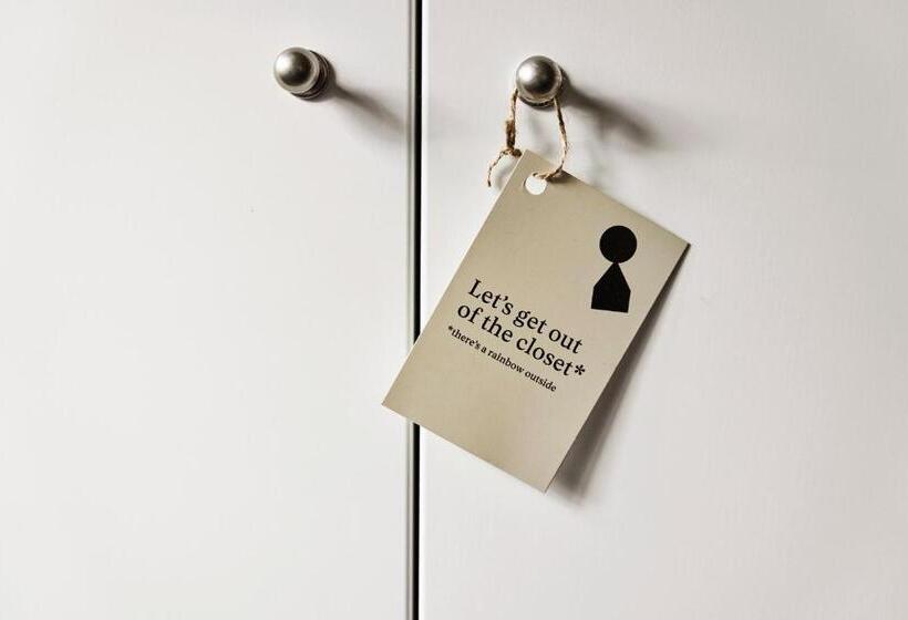 Krüger S Crib By Staysville