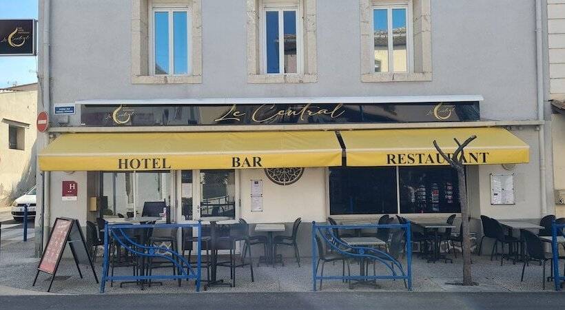 Le Central Hotel Bar Restaurant