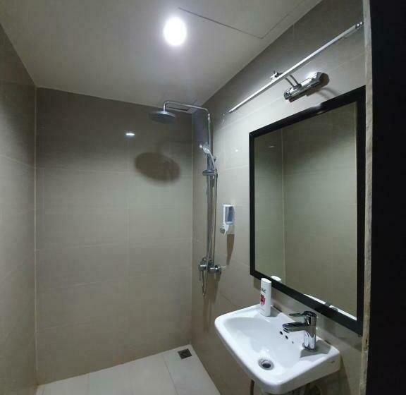 Nagoya Mansion Near Mall And Cbd