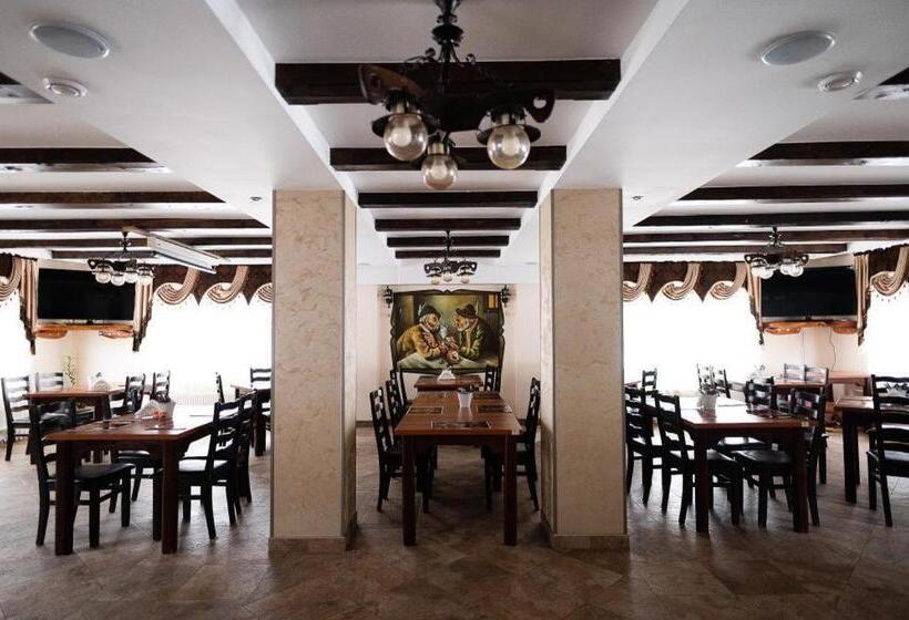 Пансион Conacul Vanatorului Borlova Muntele Mic Enduro Base