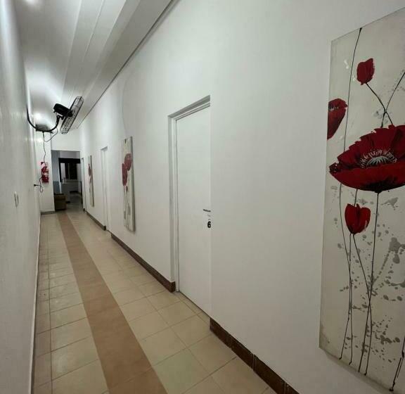 פנסיון Habitaciones Besares 161