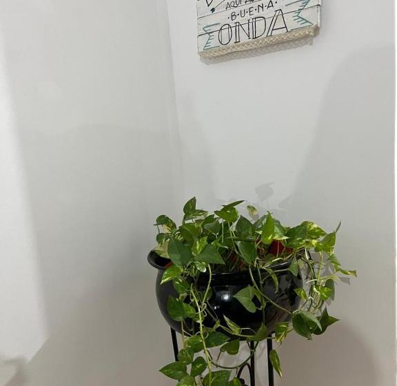 פנסיון Habitaciones Besares 161