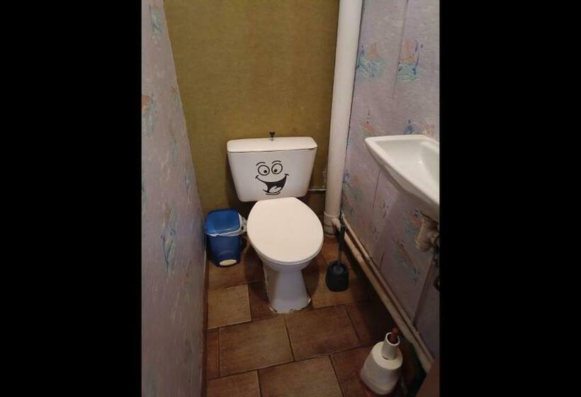 Пансион Room In Apartment   Homestay Guest Room Fruges, Hauts De France